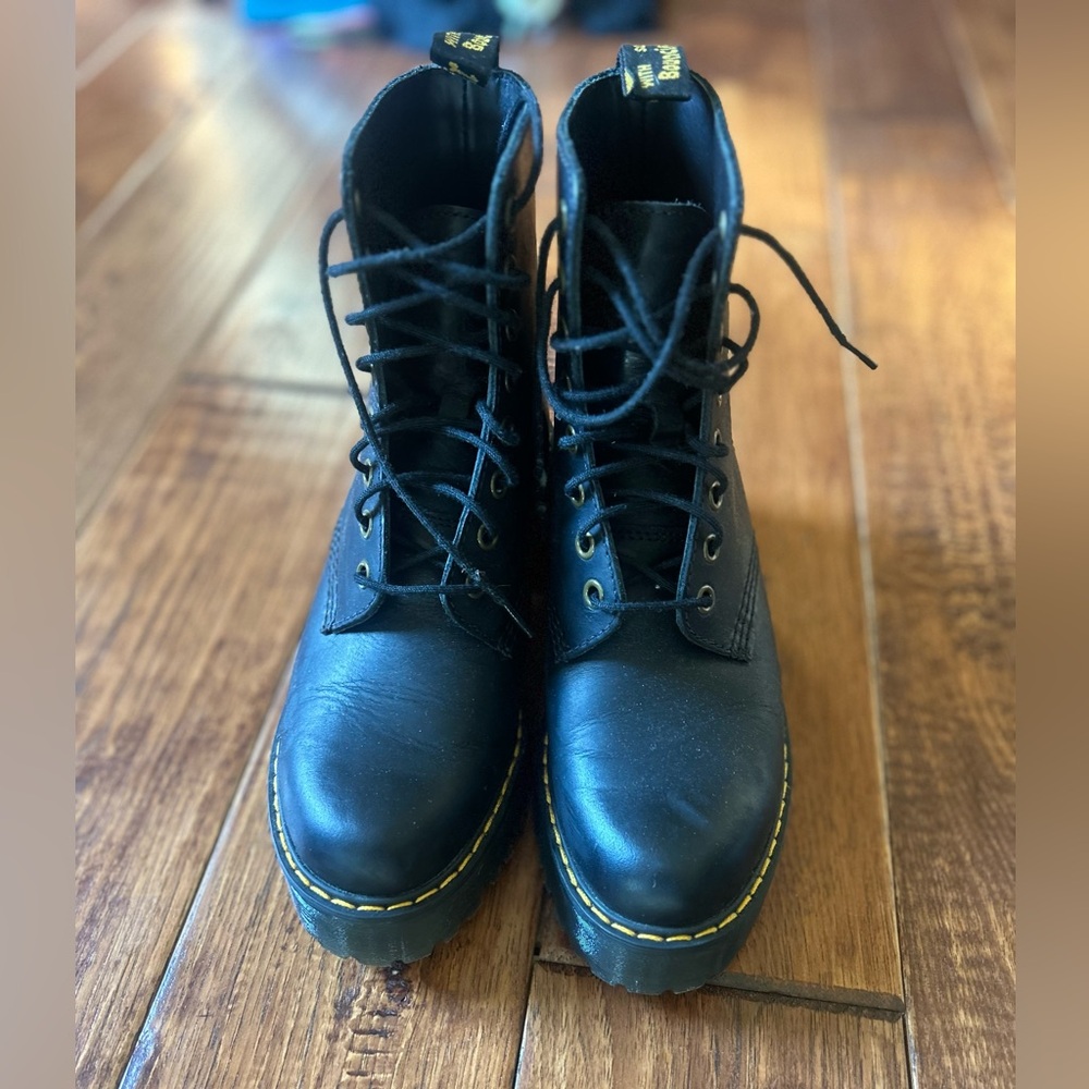 Women’s Dr. Martens